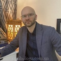 Андрій Ушаков